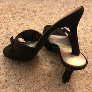Splash Black Fabric Dress Sandal Heel Sz 8.5